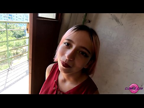 ❤️ Cov tub ntxhais kawm Sensual Sucks ib tug neeg txawv txawv nyob rau hauv lub Outback - Cum ntawm nws lub ntsej muag ❤ Liab porn ntawm peb ❌️ Ib